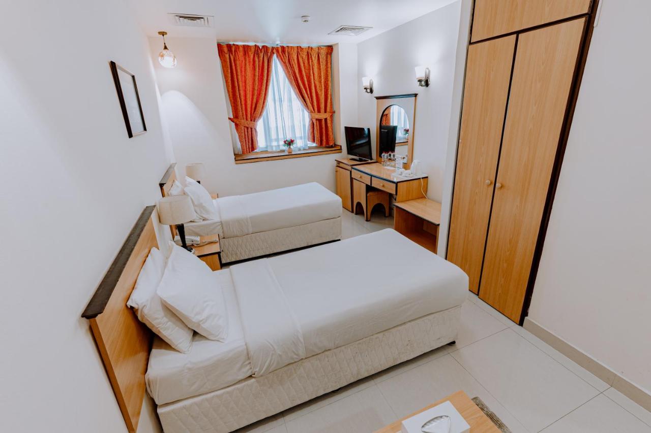 أحد فنادق ديرة دبي 2 نجوم