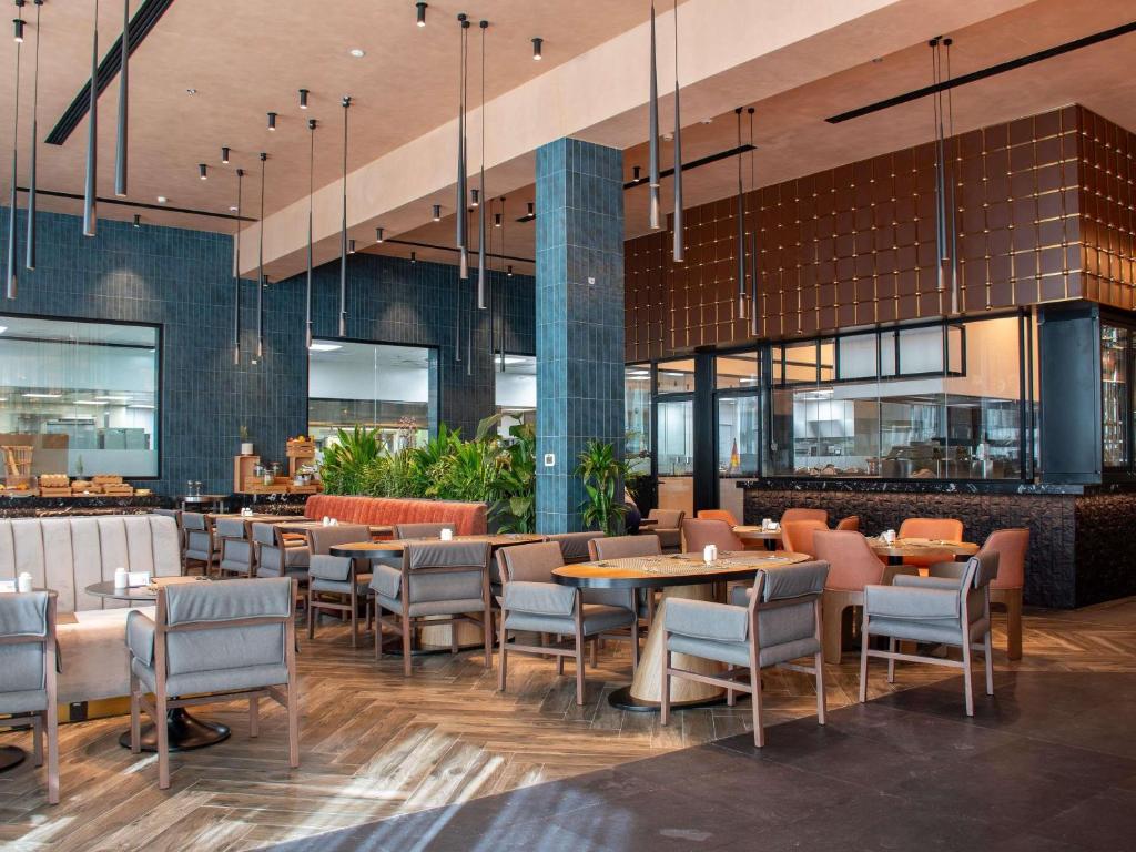 أحد فندق مقابل متحف المستقبل دبي أحد فندق مقابل متحف المستقبل دبي