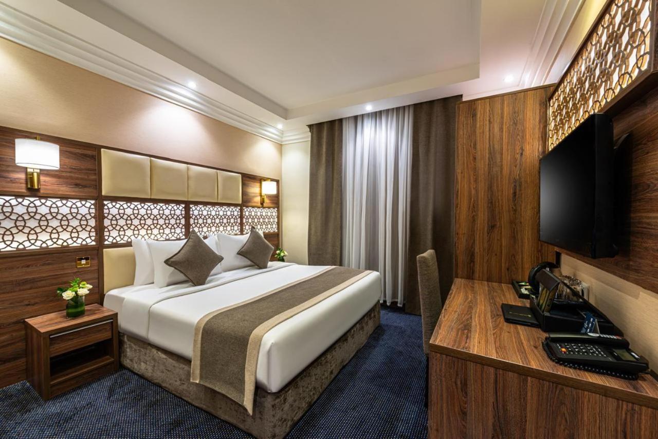 أحد فنادق المدينة المنورة مطلة على الحرم المميزَّة أحد فنادق المدينة المنورة مطلة على الحرم المميزَّة