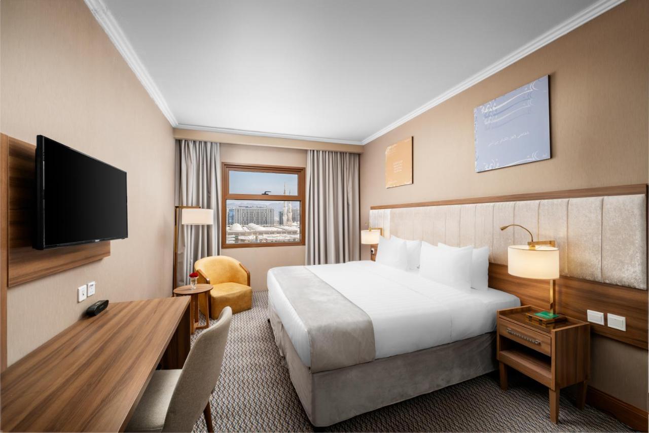 أحد فنادق المدينة المنورة مطلة على الحرم المميزَّة أحد فنادق المدينة المنورة مطلة على الحرم المميزَّة